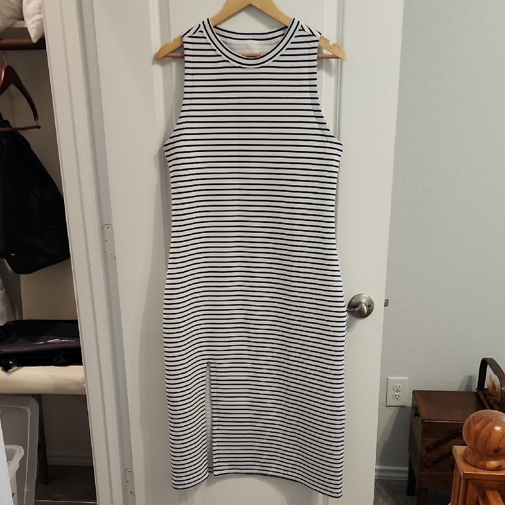 YPB Abercrombie & Fitch Sleeveless Black & White Striped Midi Dress